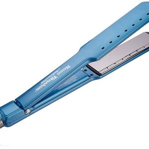 Nano Titanium by BaByliss Pro Flat Iron
